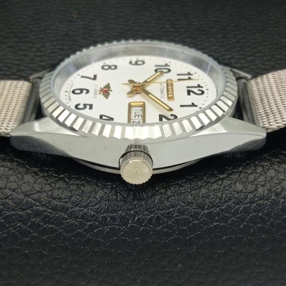 Vintage 1970 Citizen Automatic Mens Silver Watch W/daydate & Gold accents - Picture 4 of 7